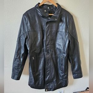 Real Leather Women's  Black Genuine Leather Outdoor Jacket coat size Large..